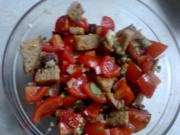 Tomaten-Brot-Salat  geht schnell und ist ein Hit - Rezept
