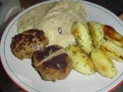 Fleischpflanzerl, Petersilkartoffel und Weißkrautgemüse - Rezept