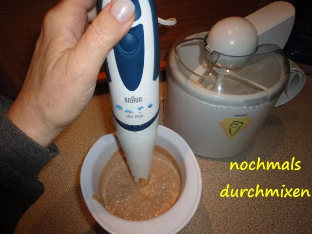 Rezept: Eis: Nutella Sahne Eiscreme Bild Nr. 7 Eis: Nutella Sahne Eiscreme - Rezept - Bild Nr. 7