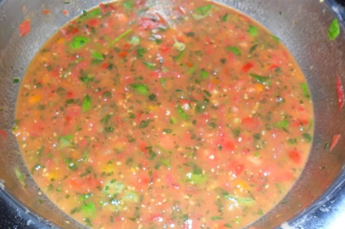mini conchiglie -muschelnudeln mit fruchtiger tomatensosse - Rezept - Bild Nr. 6