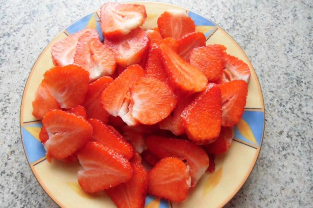 ❤ Erdbeer - Joghurt - Kuppeltorte ❤ - Rezept - Bild Nr. 8