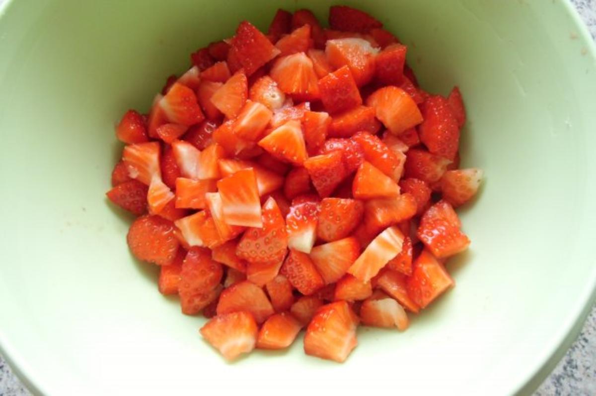❤ Erdbeer - Joghurt - Kuppeltorte ❤ - Rezept - Bild Nr. 10