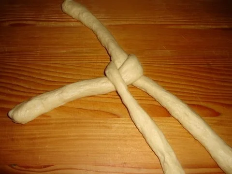 Rezept: geflochtene Hefeteig Variationen Bild Nr. 14 geflochtene Hefeteig Variationen - Rezept - Bild Nr. 14