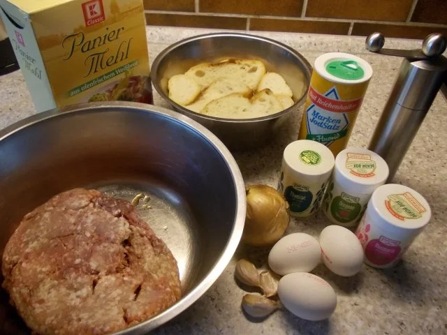 Rezept: Frikadellen auf mediterrane Art Bild Nr. 3 Frikadellen auf mediterrane Art - Rezept - Bild Nr. 3