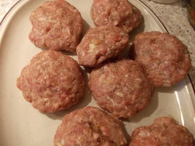 Rezept: Frikadellen auf mediterrane Art Bild Nr. 6 Frikadellen auf mediterrane Art - Rezept - Bild Nr. 6