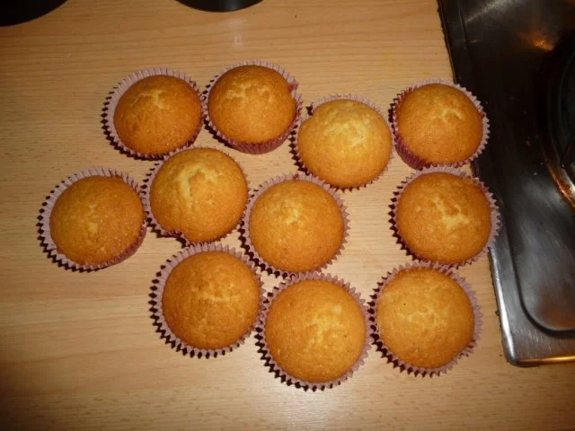 Vanillemuffins mit Schokoladenbuttercreme - Rezept - Bild Nr. 4