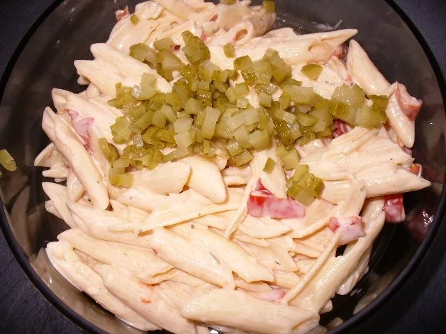 Fleischspieß auf Nudelsalat - Rezept - Bild Nr. 2