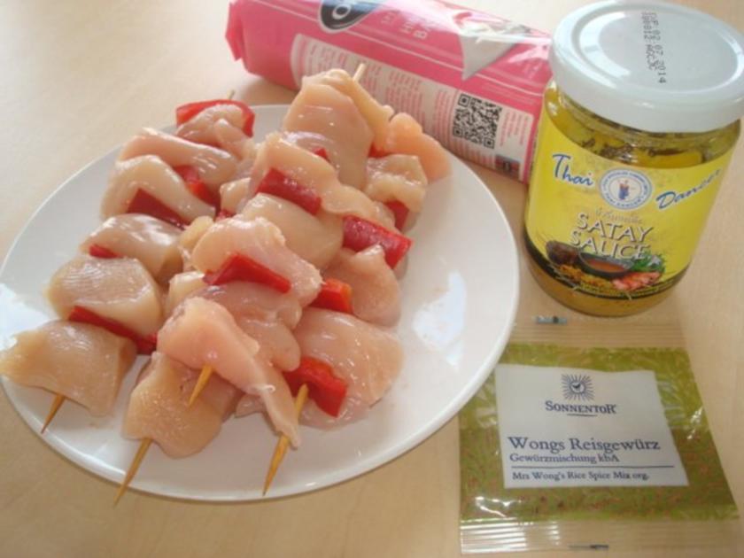 Sate Spieße vom Huhn mit Gewürzreis - einfach - 102 kcal/100g