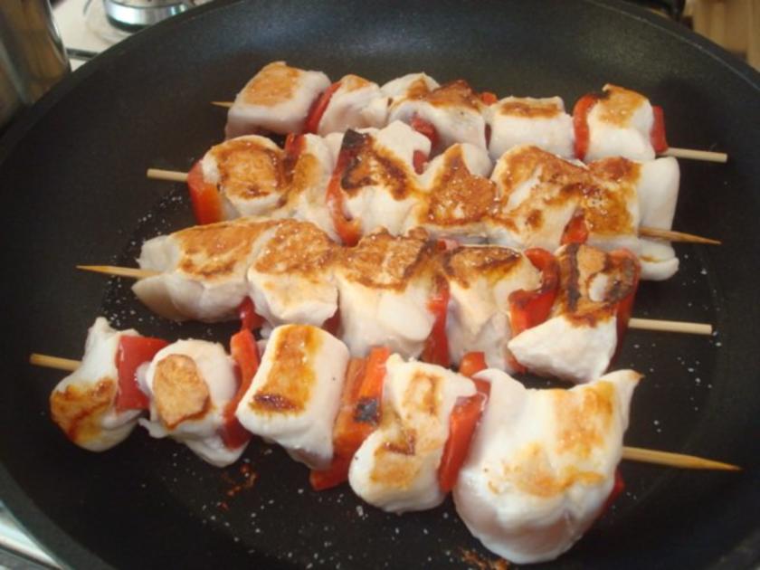 Sate-Spieße vom Huhn mit Gewürzreis - Rezept - kochbar.de