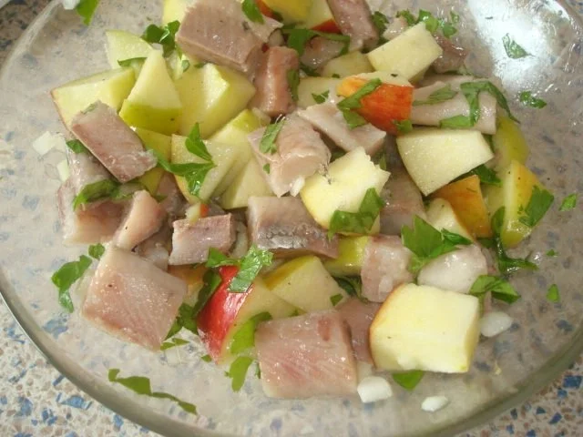 Rezept: Zwischenmahlzeit vom Matjes Bild Nr. 2 Zwischenmahlzeit vom Matjes - Rezept - Bild Nr. 2