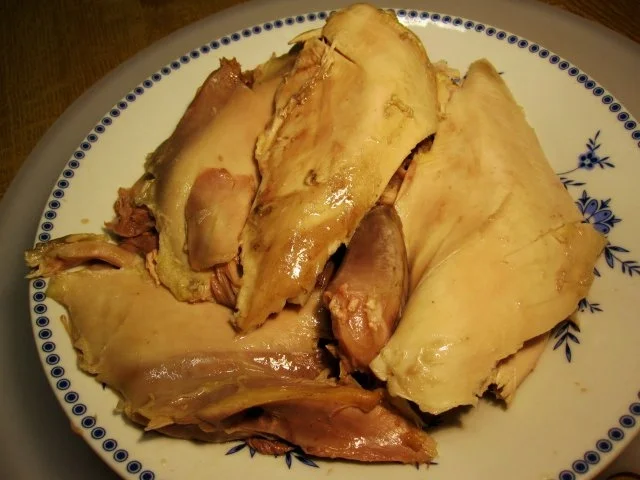 Rezept: Salat vom Suppenhuhn - ohne Mayonnaise ... Bild Nr. 3 Salat vom Suppenhuhn - ohne Mayonnaise ... - Rezept - Bild Nr. 3