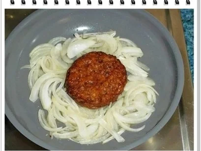 Hamburger mit Kraussalat und selbst hergestellter Mayonnaise. - Rezept - Bild Nr. 11