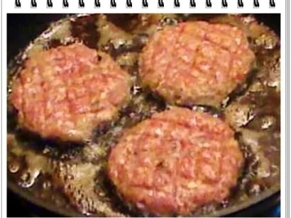 Hamburger mit Kraussalat und selbst hergestellter Mayonnaise. - Rezept - Bild Nr. 10