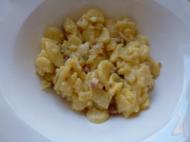 Kartoffelsalat mit Möhren und Erbsen ... - Rezept - kochbar.de