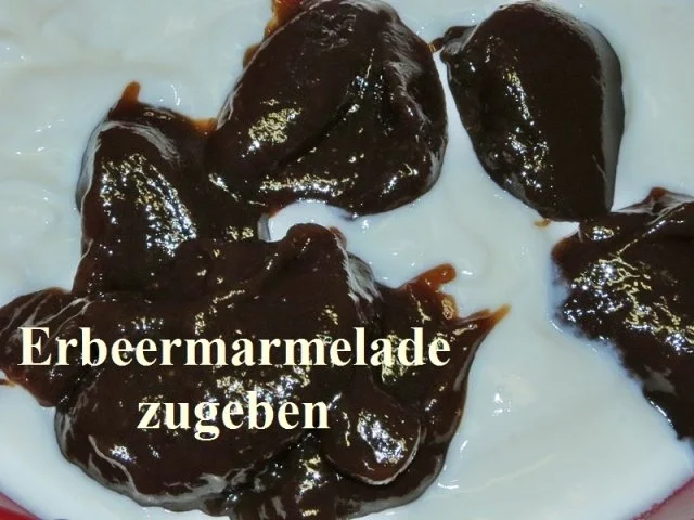 Rezept: Sisserl's ~ Erdbeerjoghurt Bild Nr. 4 Sisserl's ~ Erdbeerjoghurt - Rezept - Bild Nr. 4