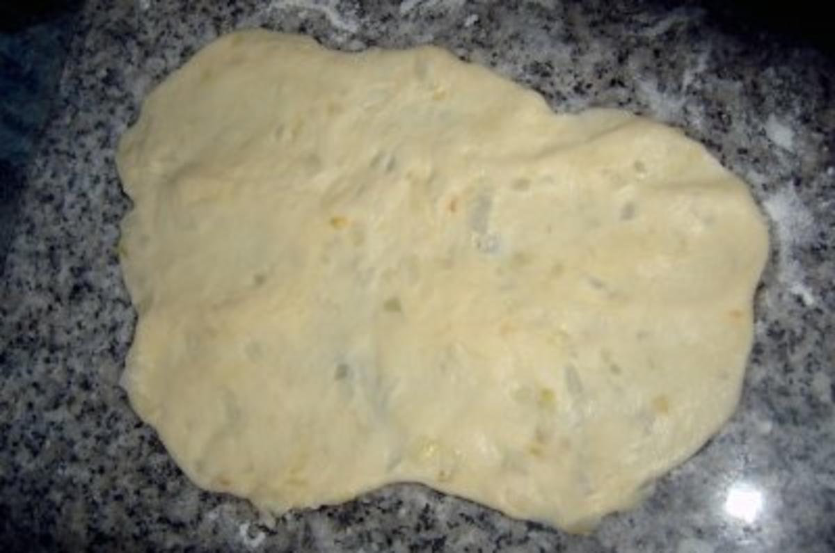 Brot: Sibirisches Zwiebelfladenbrot - Rezept - Bild Nr. 2
