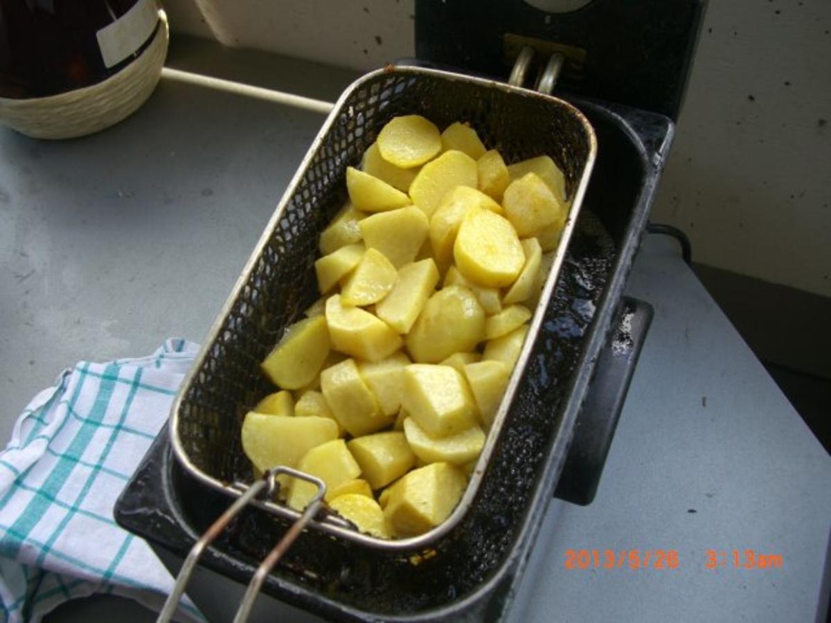 Mini "Wiener"Schnitzerl mit fritierten Kartoffelspalten - Rezept - Bild Nr. 4