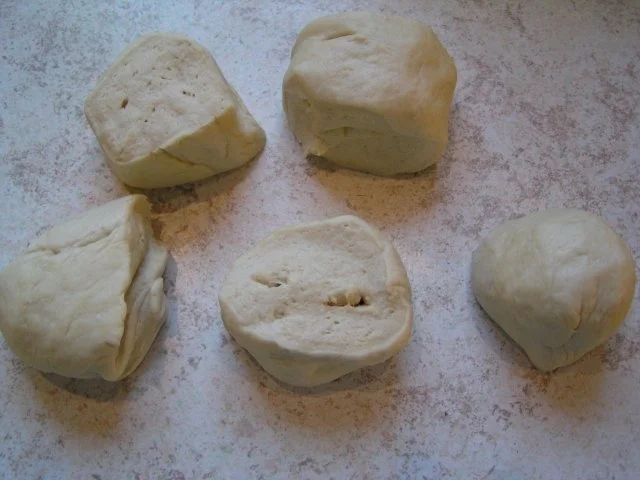 Wienerle im Laugenteig 5 Stk. - Rezept - Bild Nr. 3