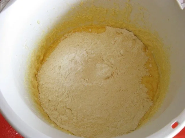 Rezept: Rhabarber - Eierlikör - Gugelhupf Bild Nr. 5 Rhabarber - Eierlikör - Gugelhupf - Rezept - Bild Nr. 5