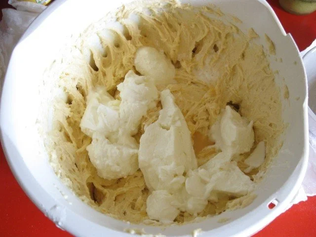 Rezept: Rhabarber - Eierlikör - Gugelhupf Bild Nr. 7 Rhabarber - Eierlikör - Gugelhupf - Rezept - Bild Nr. 7