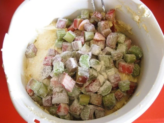 Rezept: Rhabarber - Eierlikör - Gugelhupf Bild Nr. 8 Rhabarber - Eierlikör - Gugelhupf - Rezept - Bild Nr. 8