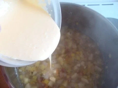 Rezept: legierte " Württemberger Weinbauern Suppe mit leichtem "Sahneschaum" Bild Nr. 16 legierte " Württemberger Weinbauern Suppe mit leichtem "Sahneschaum" - Rezept - Bild Nr. 16