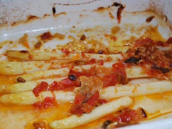 Rezept: Gratinierter Spargel "Caprese" Bild Nr. 2 Gratinierter Spargel "Caprese" - Rezept - Bild Nr. 2