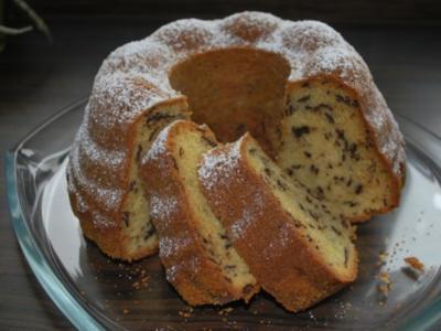 Rezept: Napfkuchen mit Raspelschokolade und Frischkäse Napfkuchen mit Raspelschokolade und Frischkäse - Rezept