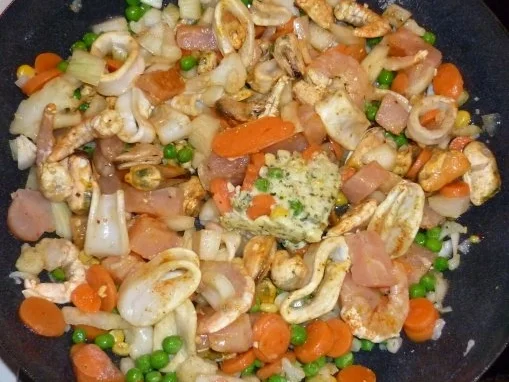 Rezept: Pfannengericht - Paella für Anfänger(innen) ;-) Bild Nr. 2 Pfannengericht - Paella für Anfänger(innen) ;-) - Rezept - Bild Nr. 2