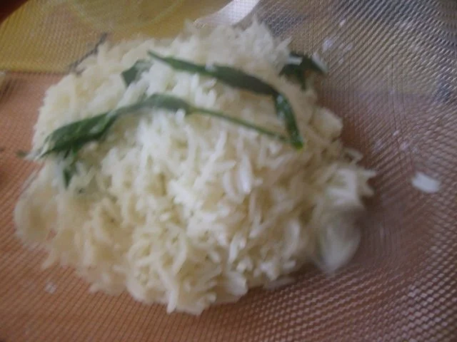 Rezept: Fleischspieße mit Kräuterchampignons und Gemüsereis Bild Nr. 4 Fleischspieße mit Kräuterchampignons und Gemüsereis - Rezept - Bild Nr. 4