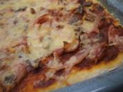Pikantes Backen: Pizzateig, der 397ste von  Umberto Napolitano, dem Pizza-Akrobaten - Rezept