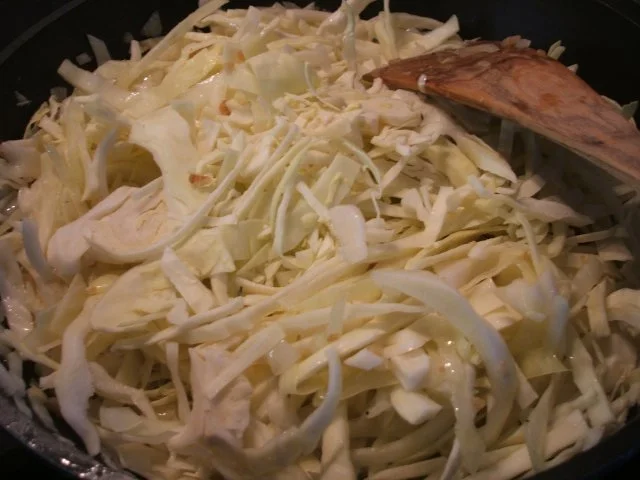 Rezept: Gemüse: Weißkraut geröstet Bild Nr. 4 Gemüse: Weißkraut geröstet - Rezept - Bild Nr. 4