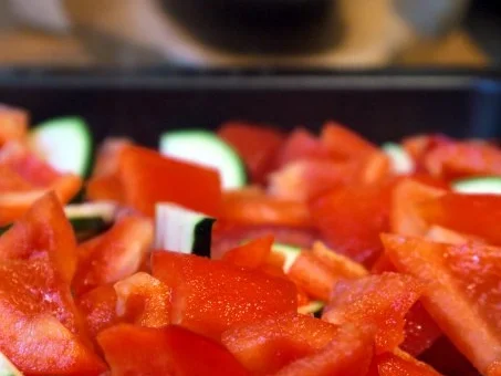 Sesamhuhn auf Gemüsebett - Rezept - Bild Nr. 6