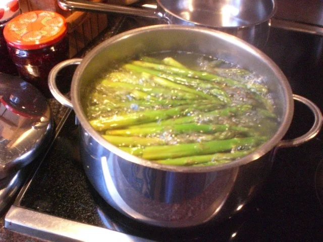 Rezept: Grünspargel-Mangold-Lasagne Bild Nr. 3 Grünspargel-Mangold-Lasagne - Rezept - Bild Nr. 3