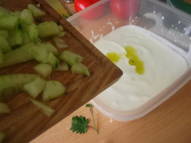 mediterane Hackröllchen mit hausgemachtem Tzaziki - Rezept - Bild Nr. 7