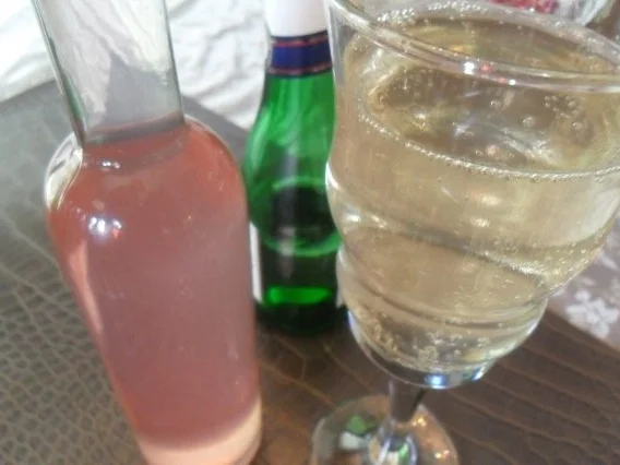 Rezept: rosensirup---herrlicher geruch an händen und in der küche Bild Nr. 13 rosensirup---herrlicher geruch an händen und in der küche - Rezept - Bild Nr. 13