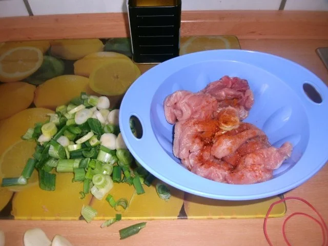 Gyros mit Tzaziki und Kartoffelspalten - Rezept - Bild Nr. 2