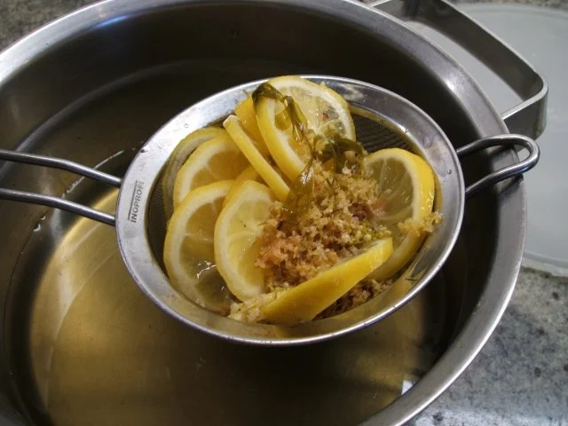 Rezept: Vorrat: Holunder-Waldmeister-Sirup Bild Nr. 5 Vorrat: Holunder-Waldmeister-Sirup - Rezept - Bild Nr. 5