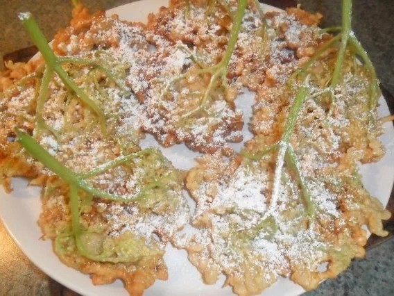 frittierte hollerblüten zum kaffee-wieder ne schöne kindheitserinnerung - Rezept - Bild Nr. 2