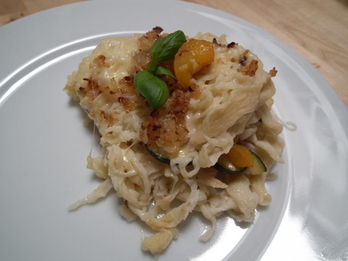 Bilder für Käsespätzle mit Gemüseeinlage - Rezept