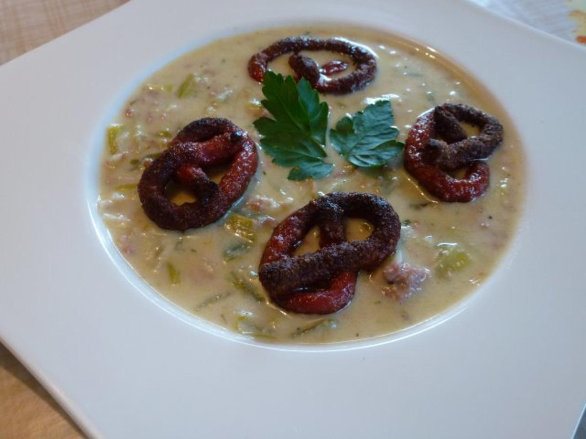 Porreesuppe mit Hackfleisch und Schmelzkäse Rezepte - kochbar.de