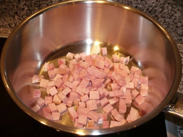 Rezept: Linguine mit Schinken-Gemüse-Schmand-Sauce Bild Nr. 3 Linguine mit Schinken-Gemüse-Schmand-Sauce - Rezept - Bild Nr. 3