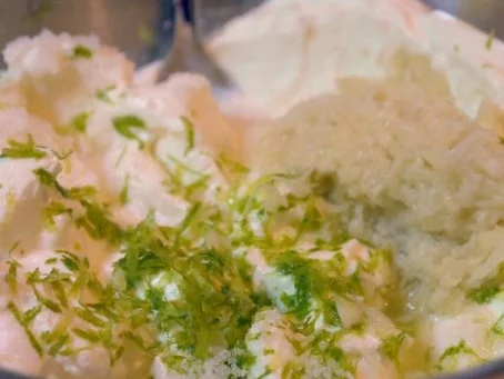 Rezept: Hackfleisch-Körbchen mit Knoblauch-Dip Bild Nr. 5 Hackfleisch-Körbchen mit Knoblauch-Dip - Rezept - Bild Nr. 5