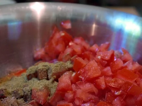 Rezept: Hackfleisch-Körbchen mit Knoblauch-Dip Bild Nr. 7 Hackfleisch-Körbchen mit Knoblauch-Dip - Rezept - Bild Nr. 7