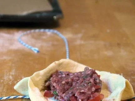 Rezept: Hackfleisch-Körbchen mit Knoblauch-Dip Bild Nr. 12 Hackfleisch-Körbchen mit Knoblauch-Dip - Rezept - Bild Nr. 12