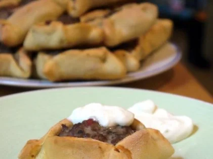 Rezept: Hackfleisch-Körbchen mit Knoblauch-Dip Bild Nr. 18 Hackfleisch-Körbchen mit Knoblauch-Dip - Rezept - Bild Nr. 18