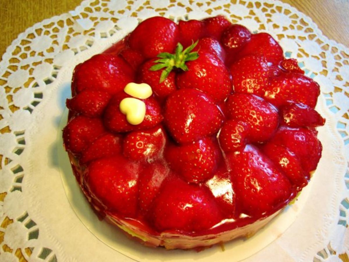 Erdbeer-Torte "Klein und Fein" ... - Rezept