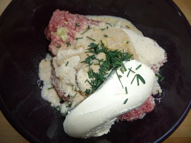 Rezept: Gefüllte Champignons in Tomatensoße Bild Nr. 2 Gefüllte Champignons in Tomatensoße - Rezept - Bild Nr. 2