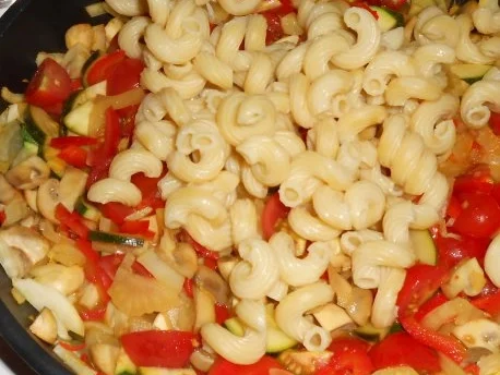 Fruchtige Nudel-Pfanne a la Linda - Rezept - Bild Nr. 11