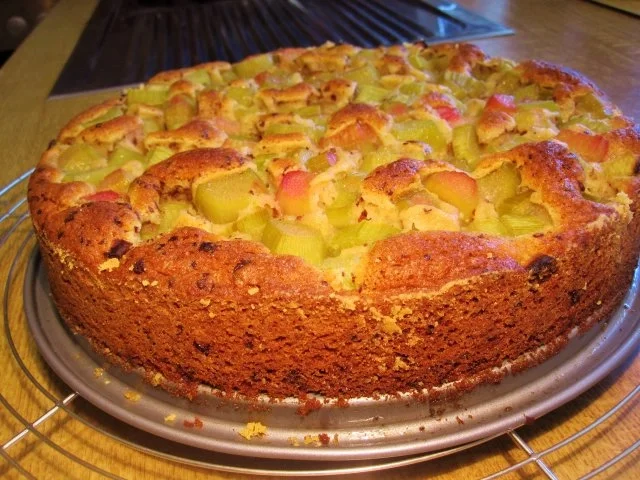 Rhabarber-Schoko-Mandelkuchen - Rezept - Bild Nr. 4